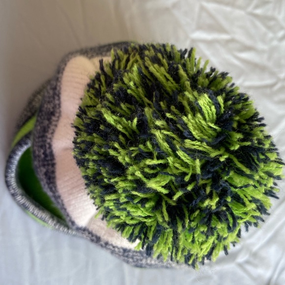Genuine Seattle Seahawks toque - Picture 3 of 3